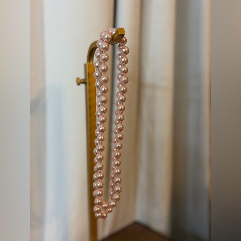 Elegant Pink Pearl Necklace